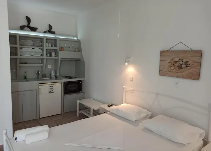 Hotel Anerousses Adamantas (Milos)