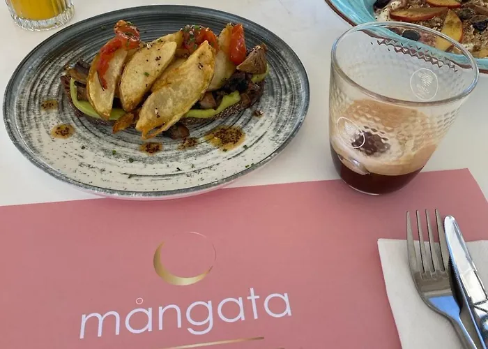 Anerousses 3* Adamantas (Milos)