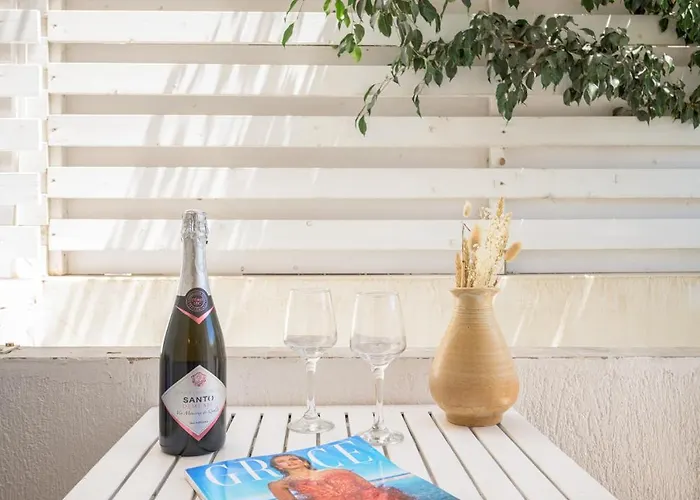 Hotel Anerousses Adamantas (Milos)