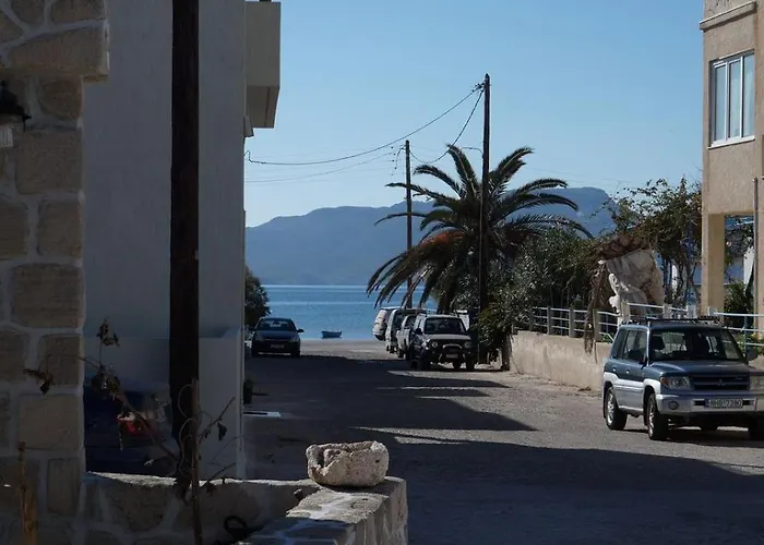 Anerousses Adamantas (Milos)