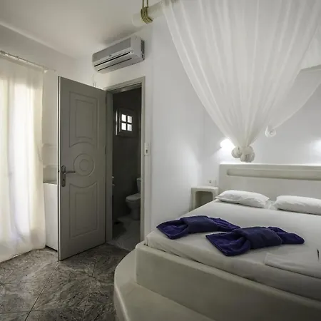 Hotell Anerousses Adamantas (Milos)