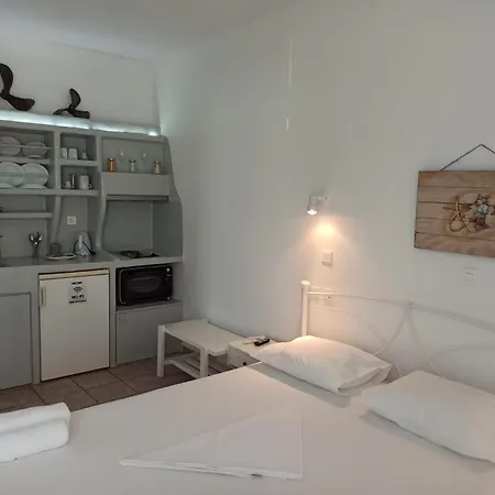 Hotell Anerousses Adamantas (Milos)