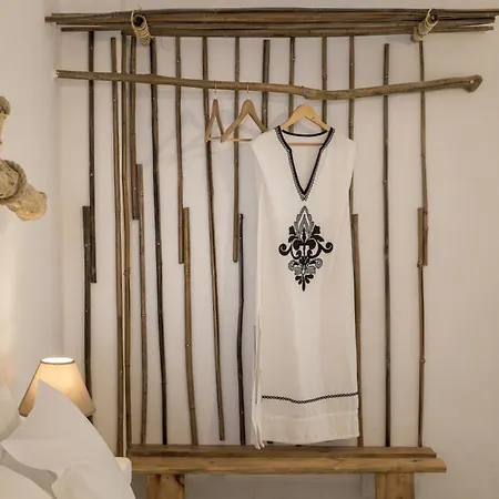 Anerousses Hotell Adamantas (Milos)