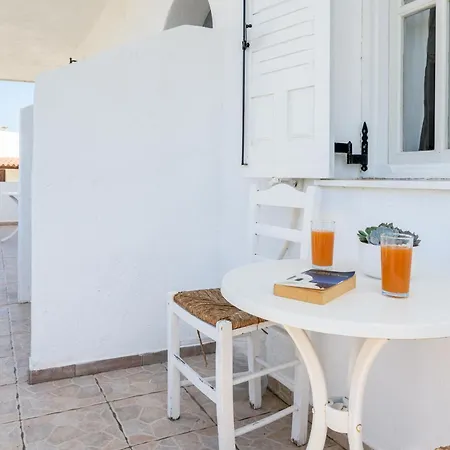 Hotell Anerousses Adamantas (Milos)
