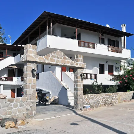 Anerousses Hotel Adamantas (Milos)