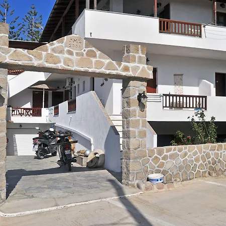 Hotell Anerousses Adamantas (Milos)