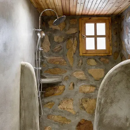 Hotell Anerousses Adamantas (Milos)