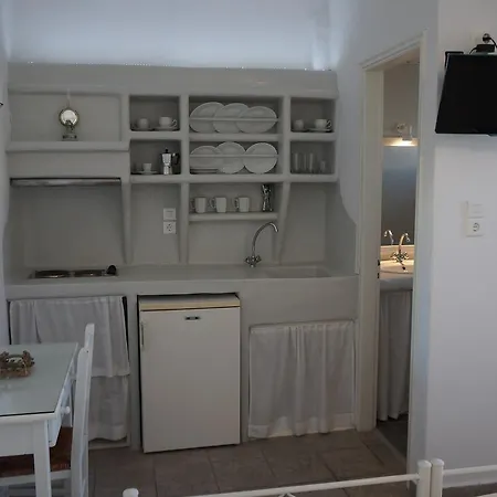 Anerousses Адамас